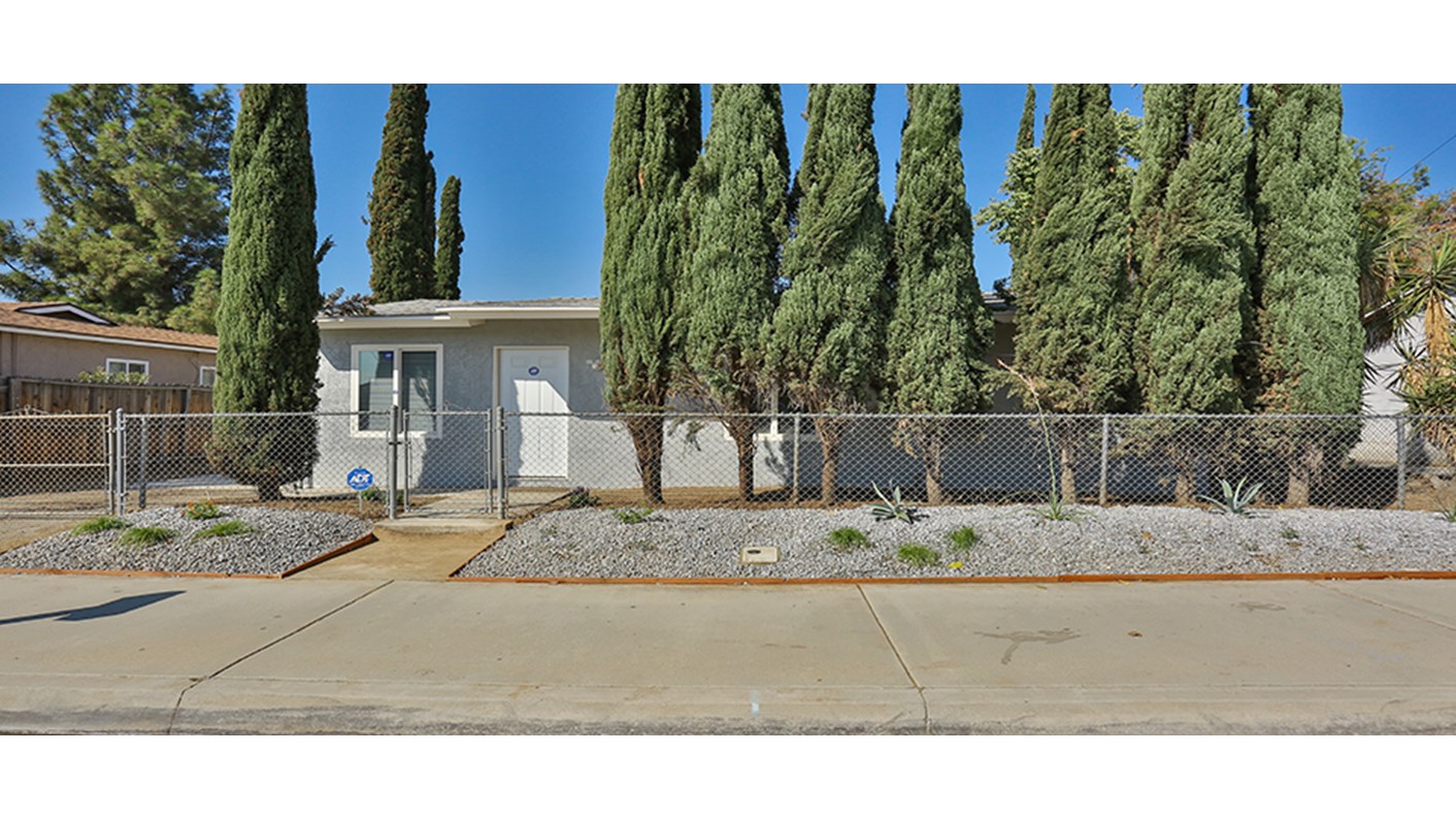 9798 Cedar Avenue, Bloomington, CA 92316