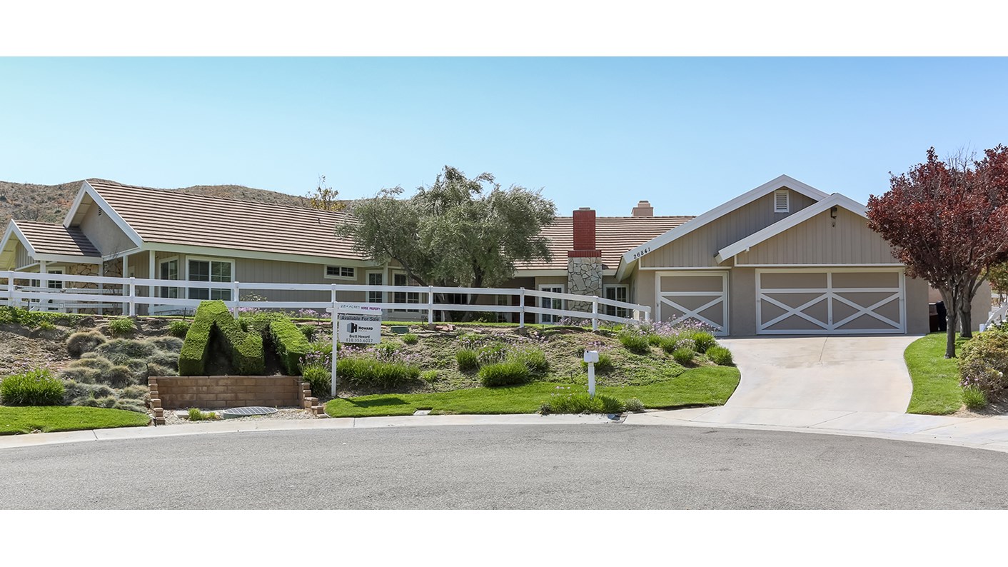 26841 Chuckwagon Pl, Santa Clarita, CA 91387