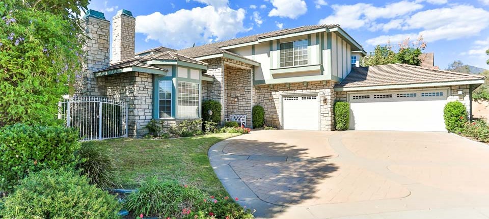 567 N. Willow Springs Lane, Glendora, CA 91741