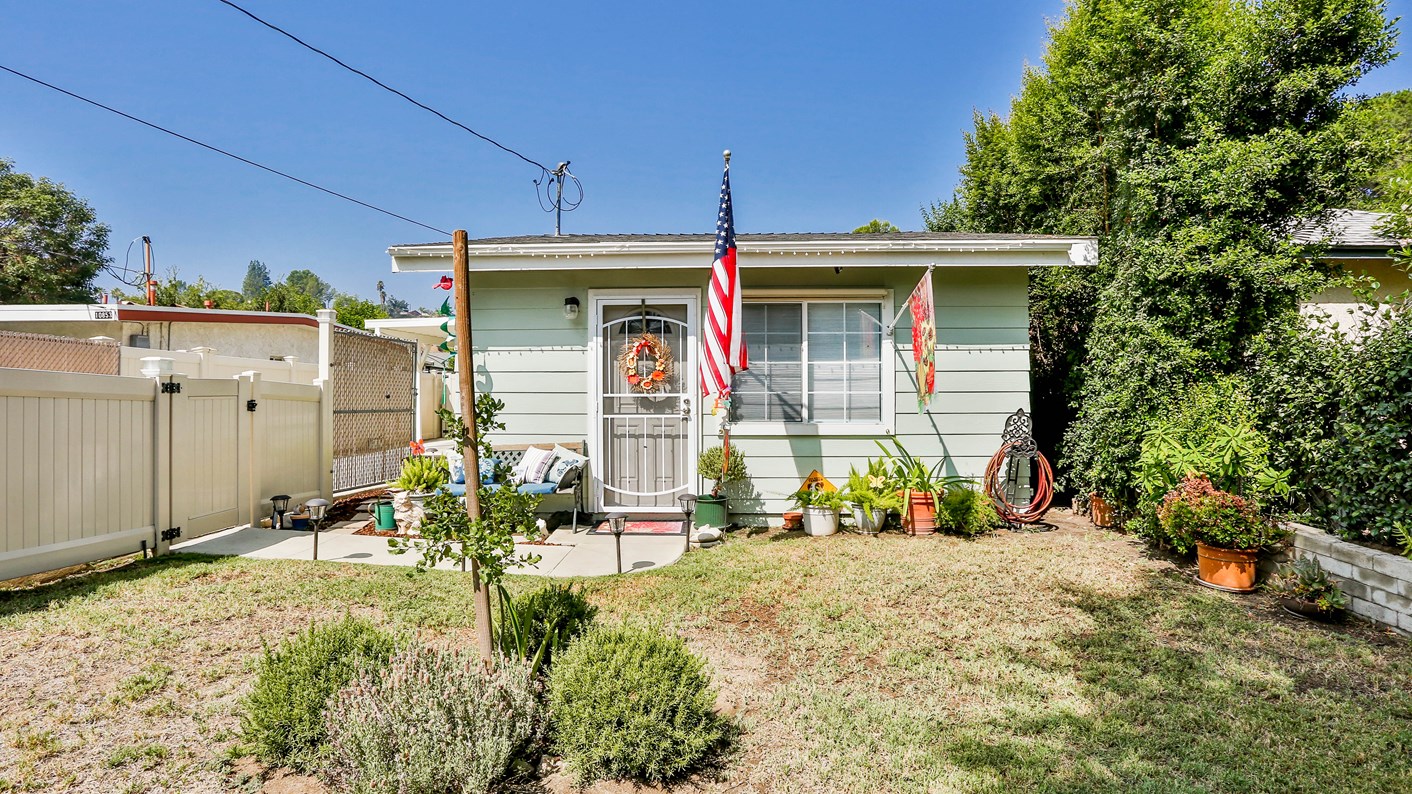 10857 Sherman Grove Ave, Los Angeles, CA 91040