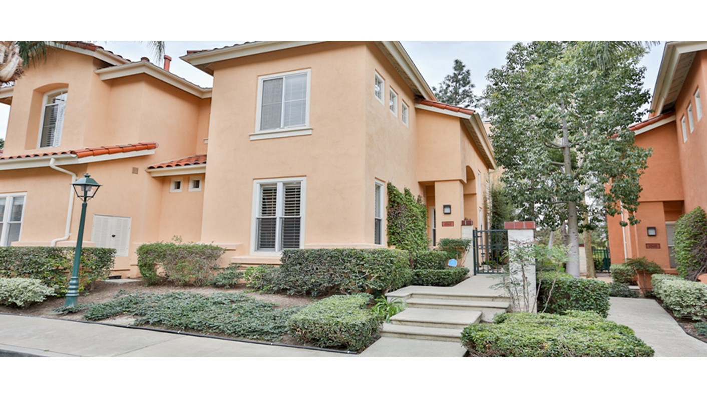 2542 Aquasanta, Tustin, CA 92782