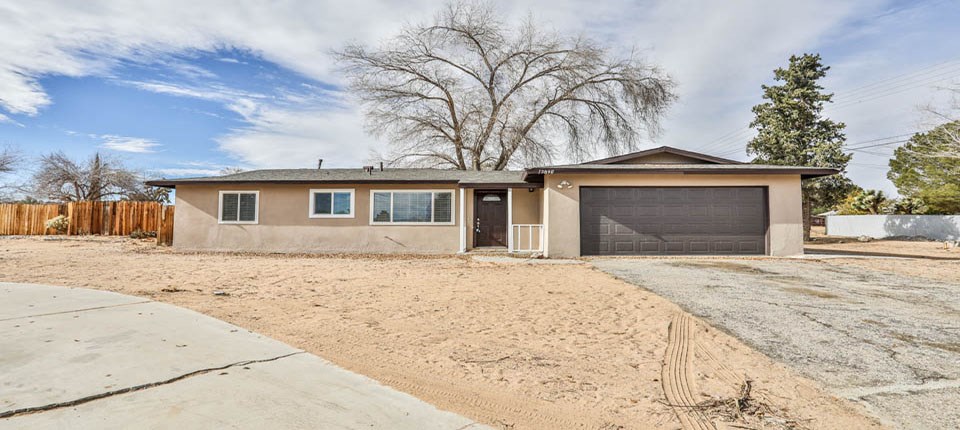 12890 Iroquois Rd., Apple Valley, CA 92308