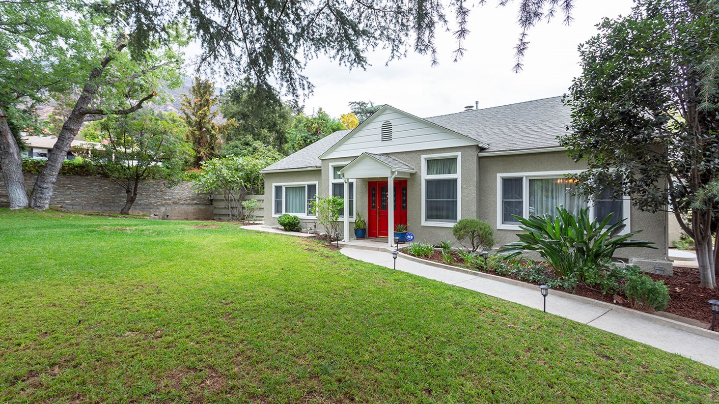 2556 Tanoble Drive, Altadena, CA 91001