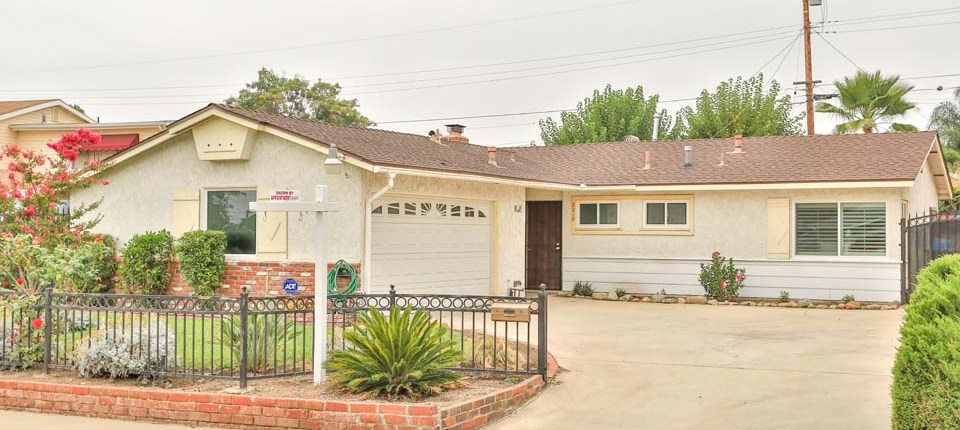 2219 Logan St, Pomona, CA 91767