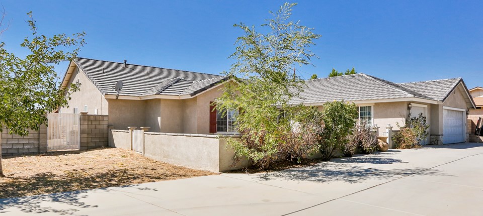 21335 Del Oro Road, Apple Valley, CA 92308