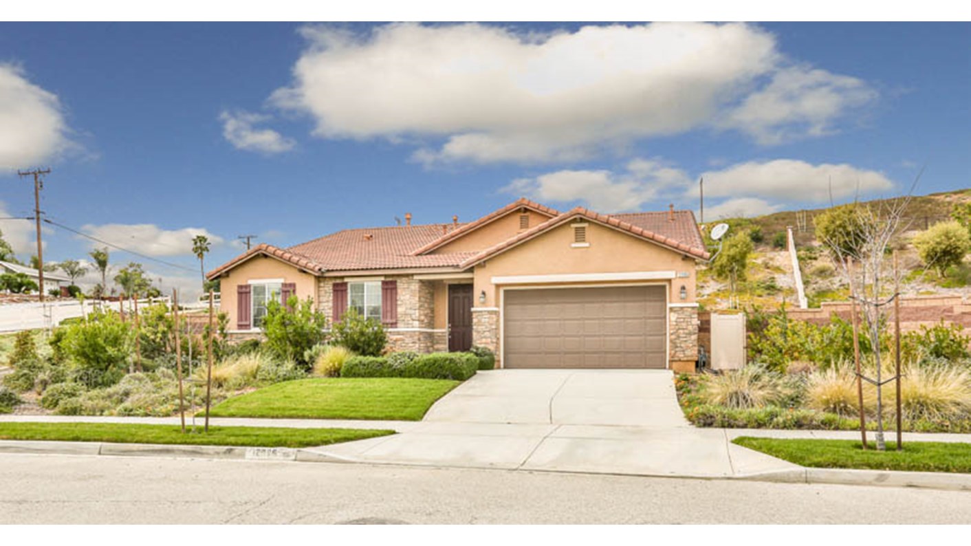 12086 18th St, Yucaipa, CA 92399