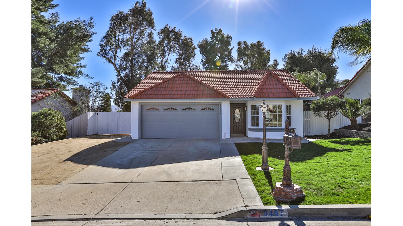 9467 Palm Canyon Dr., Corona, CA 92883