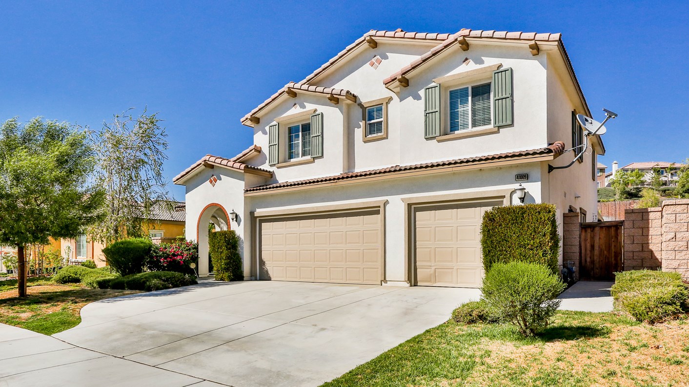 41009 Waterford St, Lake Elsinore, CA 92532