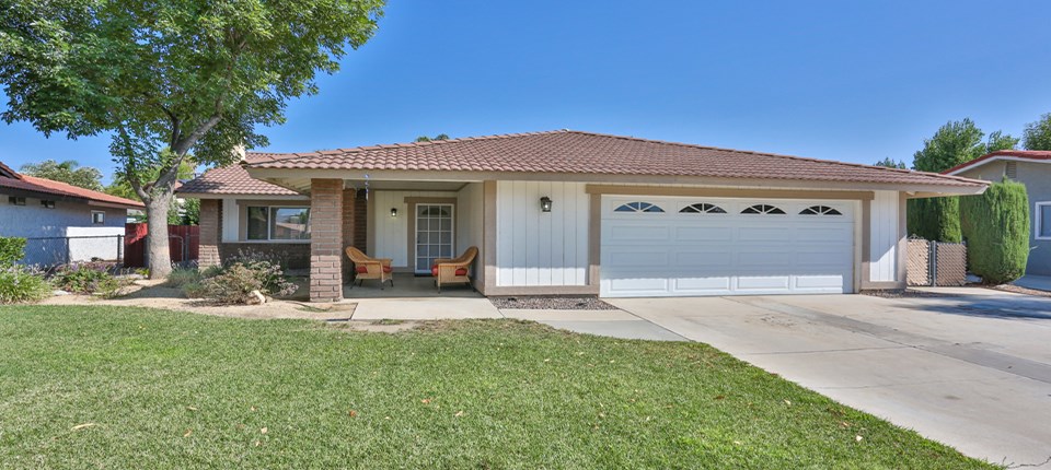 23708 Outrigger Dr, Canyon Lake, CA 92587