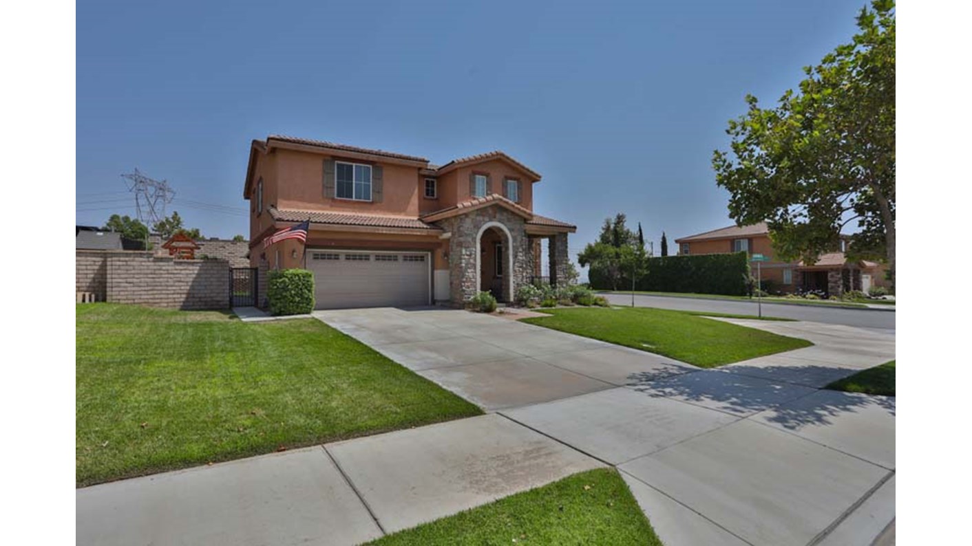 15431 Petunia Street, Fontana, CA 92336