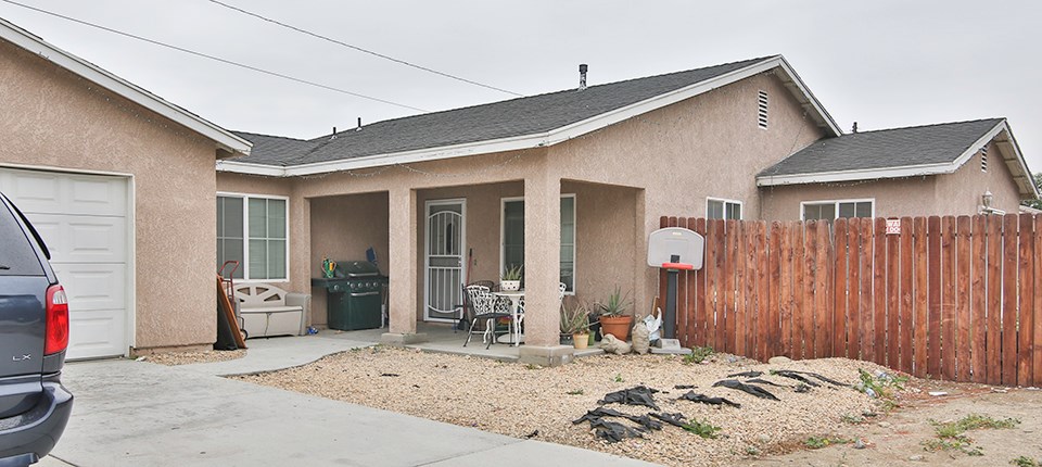 9990 Carob Ave, Fontana, CA 92335