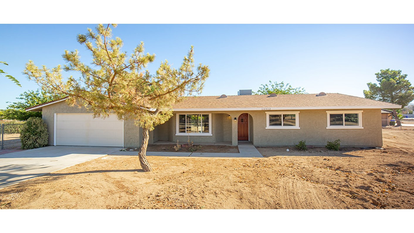 18912 Shoshonee Road, Apple Valley, CA 92307