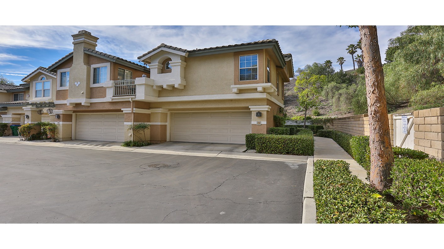 21 Luzern, Mission Viejo, CA 92692