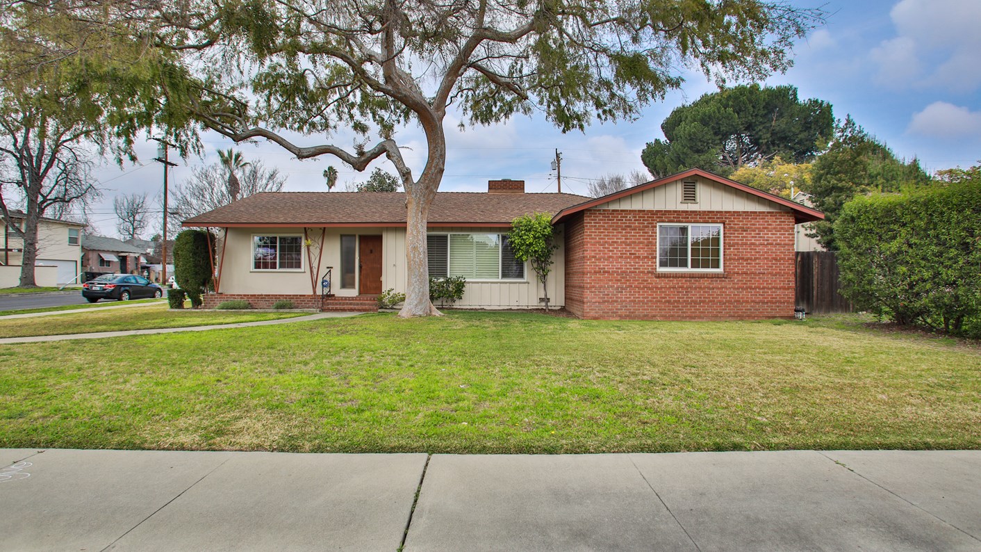 762 West I Street, Ontario, CA 91762