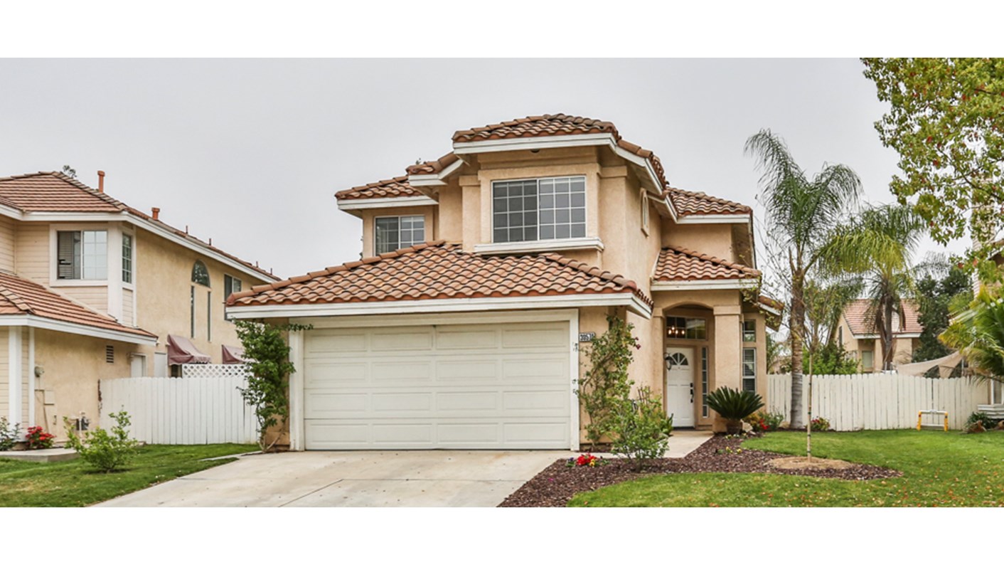 30574 Lake Pointe Dr, Menifee, CA 92584