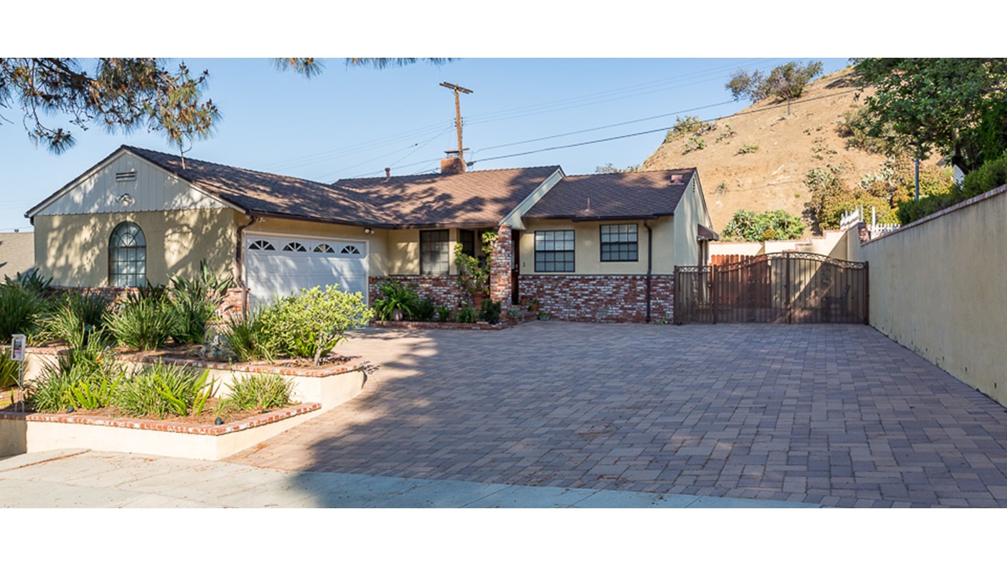 8409 Petaluma Drive, Sun Valley, CA 91352